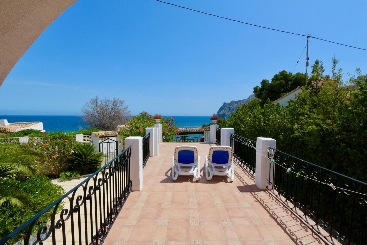 Calalga Сasa Frente A La Playa Con Piscina Privada Villa กัลเป ภายนอก รูปภาพ