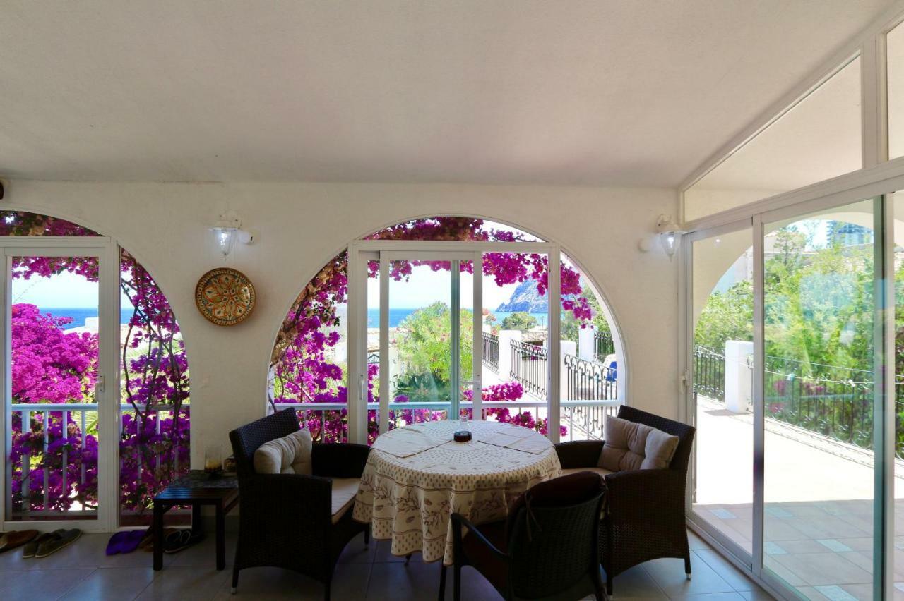 Calalga Сasa Frente A La Playa Con Piscina Privada Villa กัลเป ภายนอก รูปภาพ
