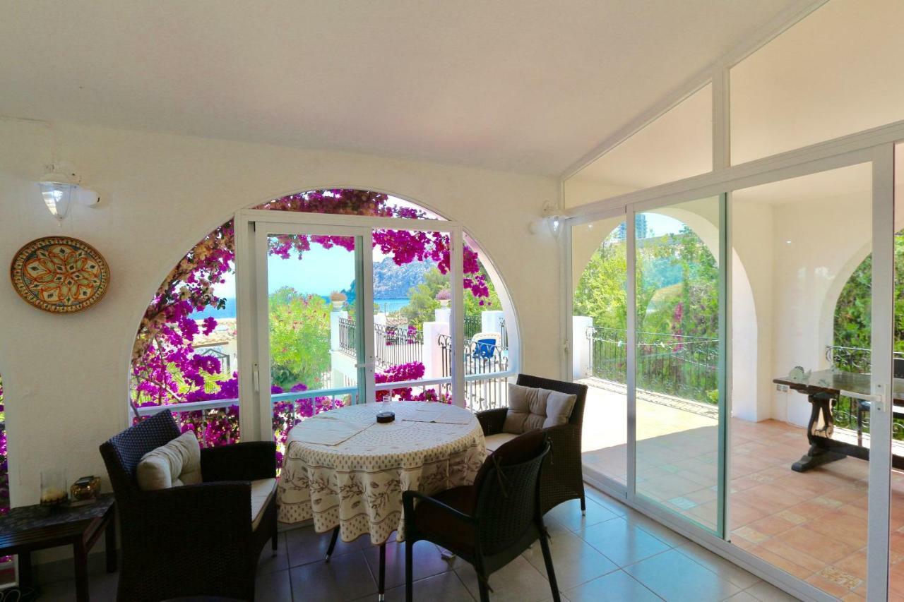 Calalga Сasa Frente A La Playa Con Piscina Privada Villa กัลเป ภายนอก รูปภาพ