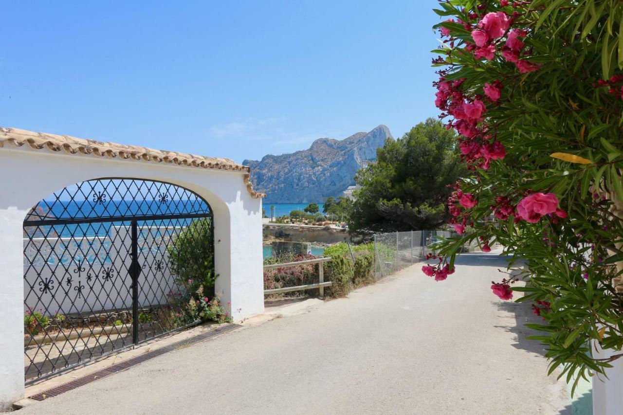 Calalga Сasa Frente A La Playa Con Piscina Privada Villa กัลเป ภายนอก รูปภาพ